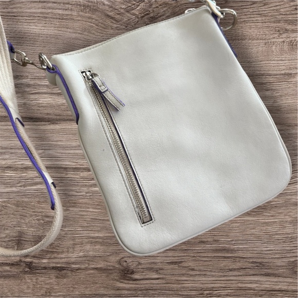 Vintage Y2K Coach Ivory Hamptons Swing /Crossbody Bag - Picture 8 of 14